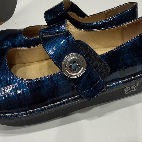 Alegria Paloma Mary Jane in Blue Lizard Print - Picture 9 of 11